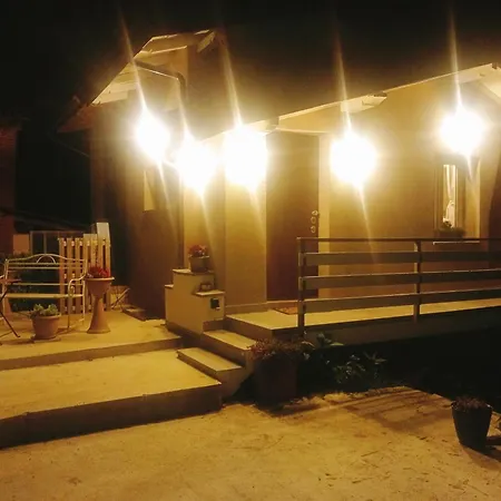 Nife Tiny House - Secret Garden *