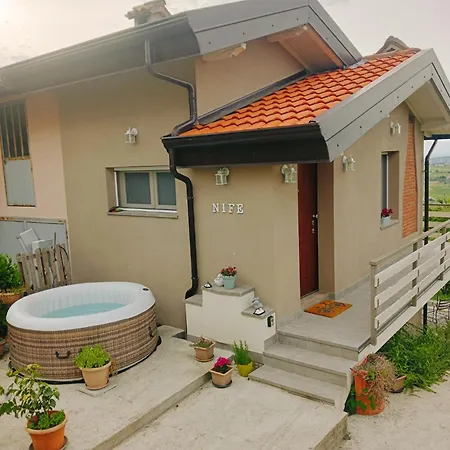 Villa Nife Tiny House - Secret Garden