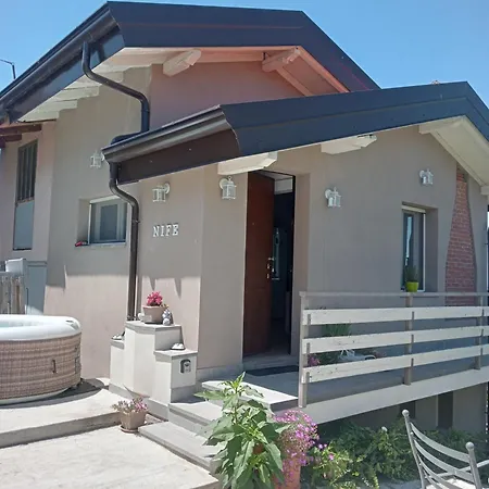 Nife Tiny House - Secret Garden Montalbo